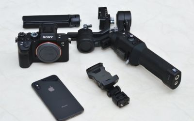Alat untuk menjadi content creator. 