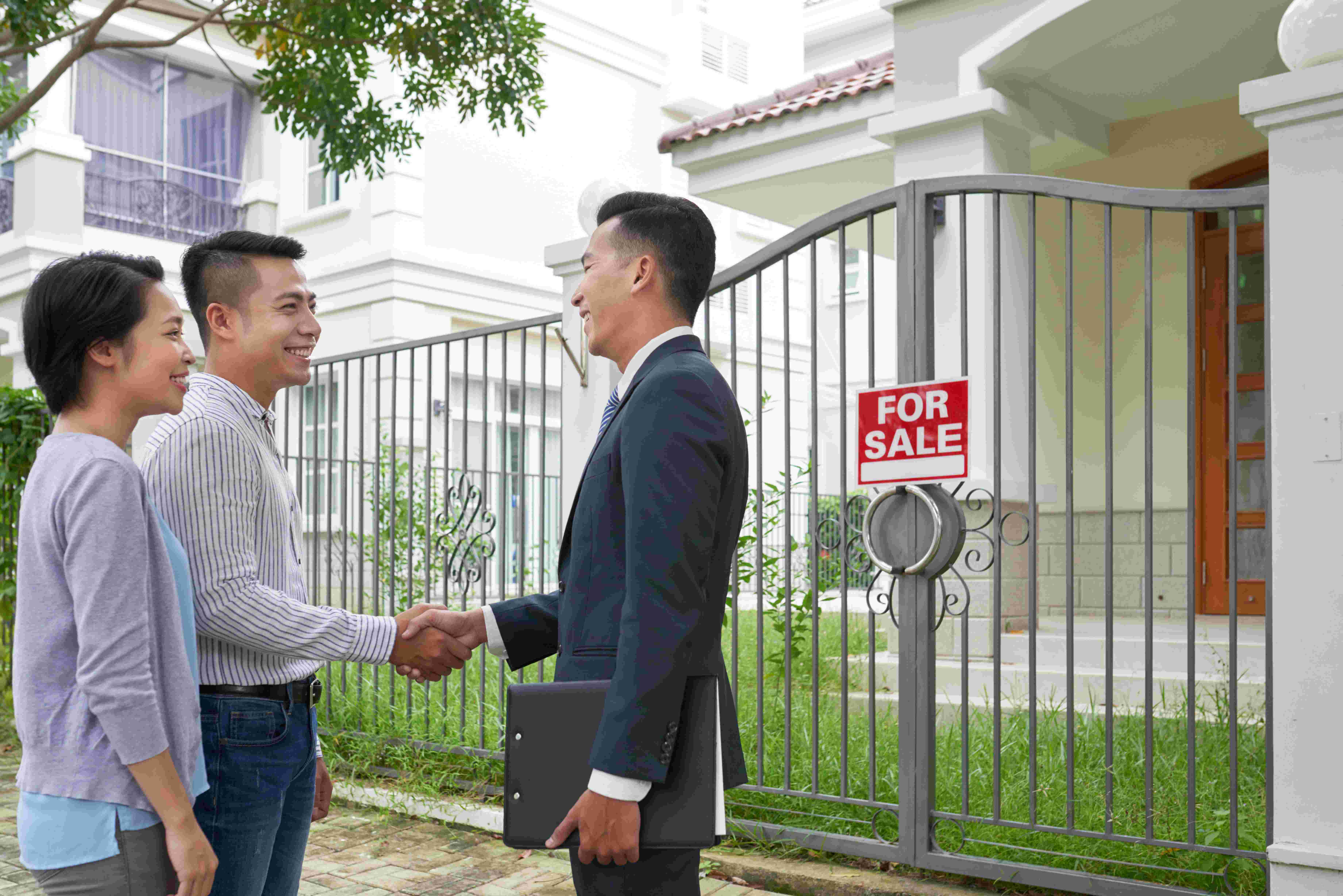 Gunakan Agen Properti