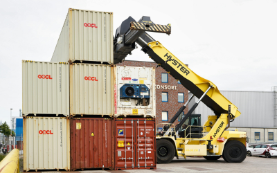 Ilustrasi Loading Dock Gudang Komersial 