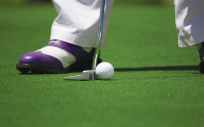 Ilustrasi seseorang sedang bermain golf