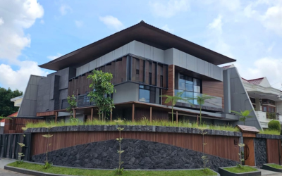 Rumah Mewah Posisi Hook di Manyar Kertoadi Surabaya Timur (A&A Indonesia)