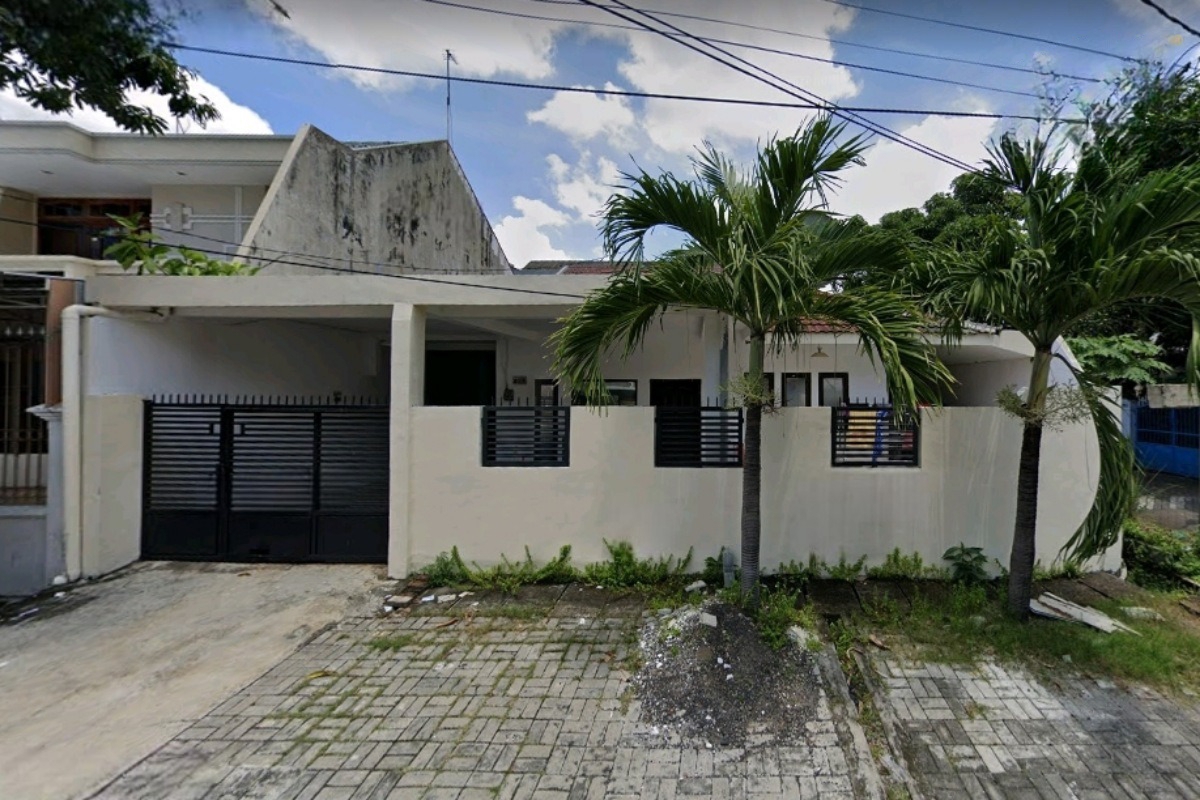 Dijual Cepat Rumah Hook Lokasi Strategis Ngagel Madya Surabaya Timur - Image 1