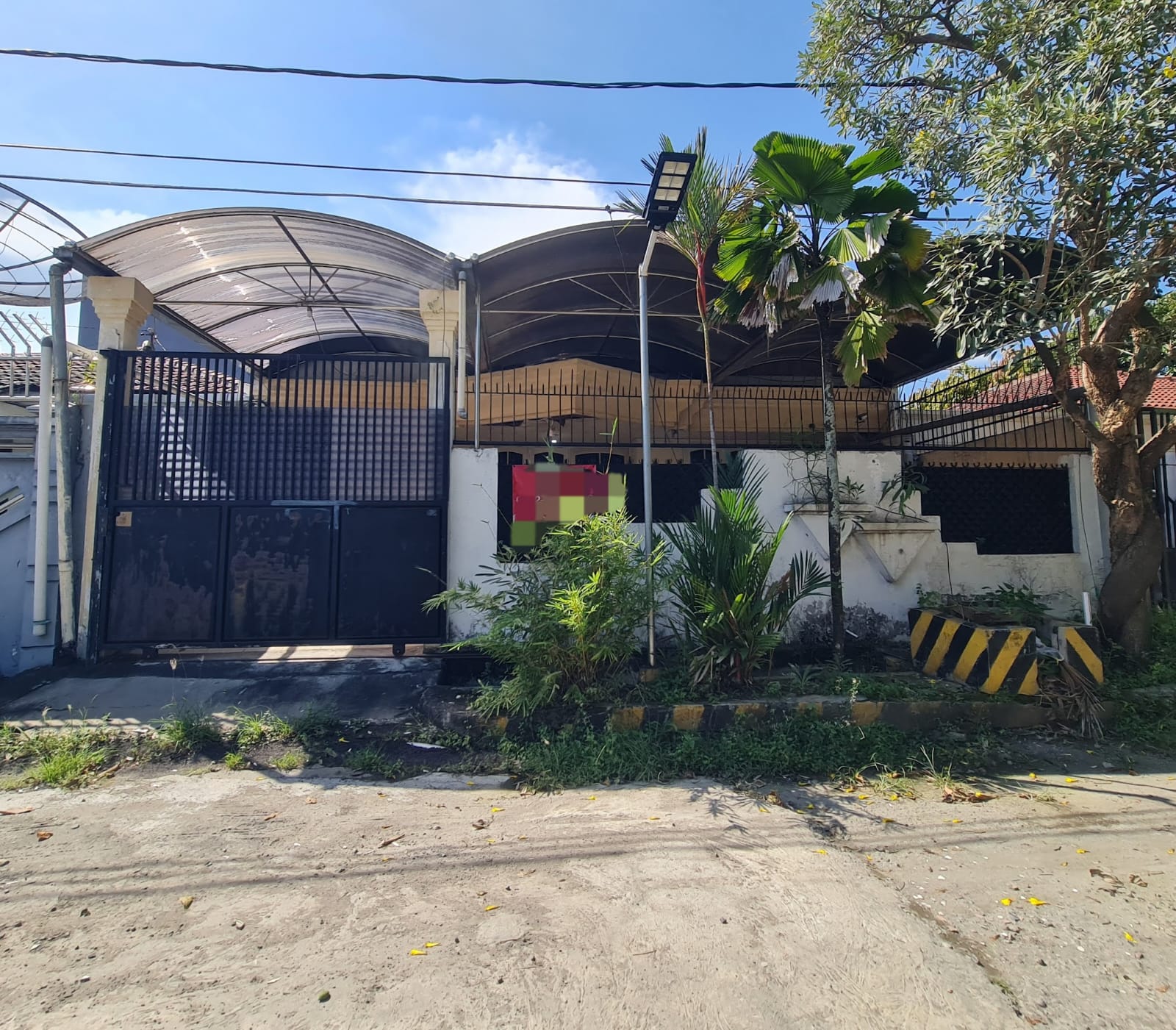 Dijual Murah Rumah Darmo Harapan Surabaya Barat Dekat Sekolah Petra - Image 1
