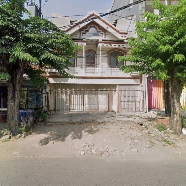 Disewakan Rumah 3 Lantai Strategis di Raya Nginden Surabaya Timur - Image 1