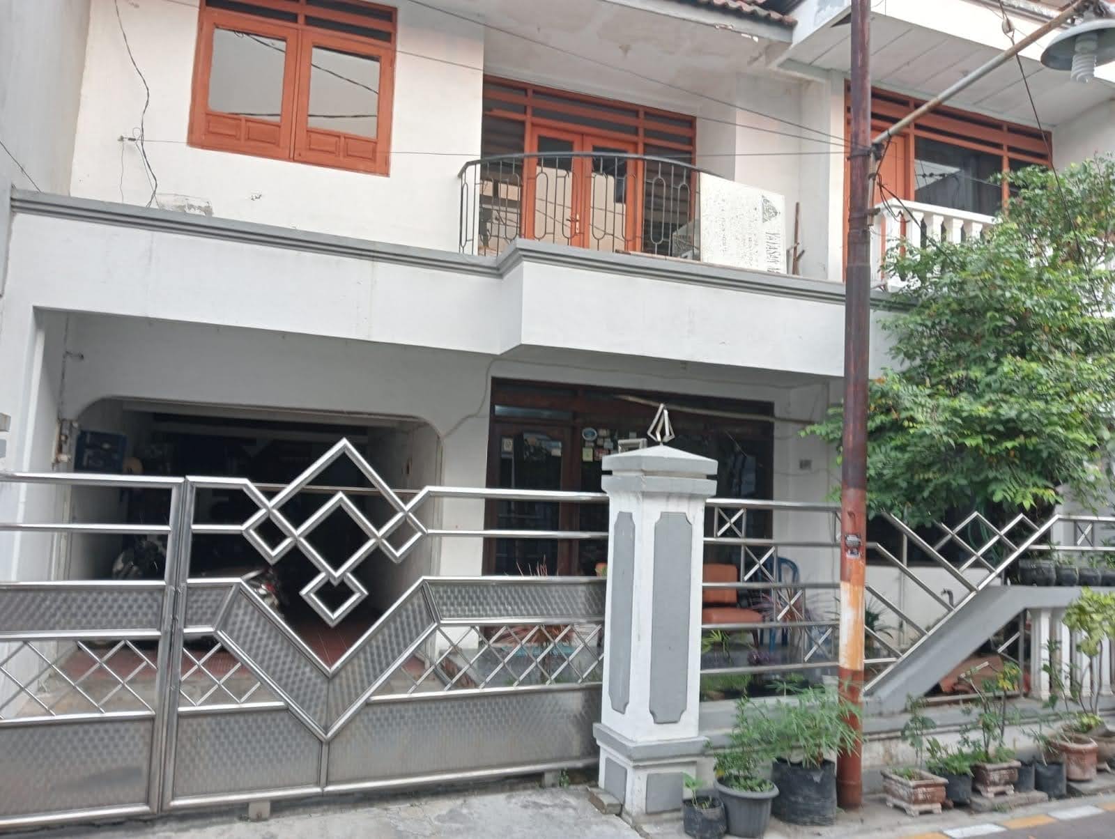 Dijual Rumah Kos Aktif Strategis di Ketintang Surabaya Selatan - Image 1