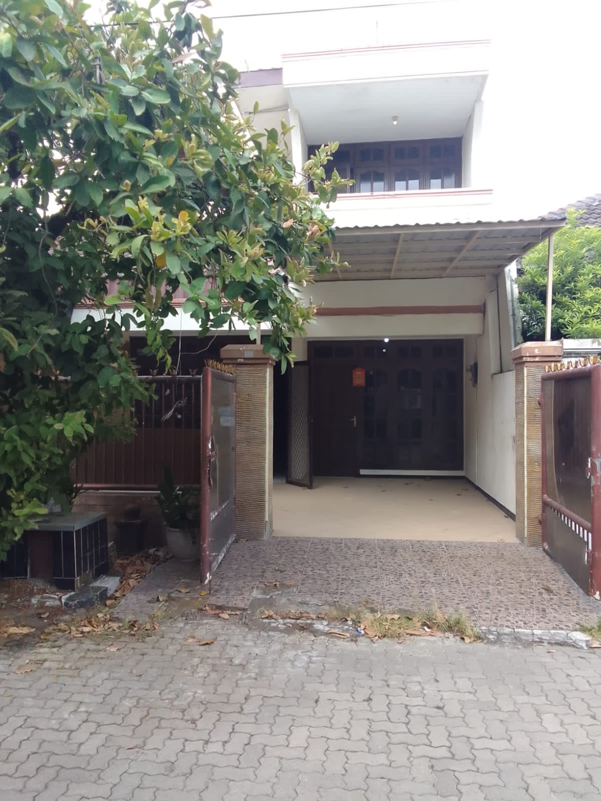 Disewakan Rumah Siap Huni di Ketintang Permai Surabaya Selatan - Image 1