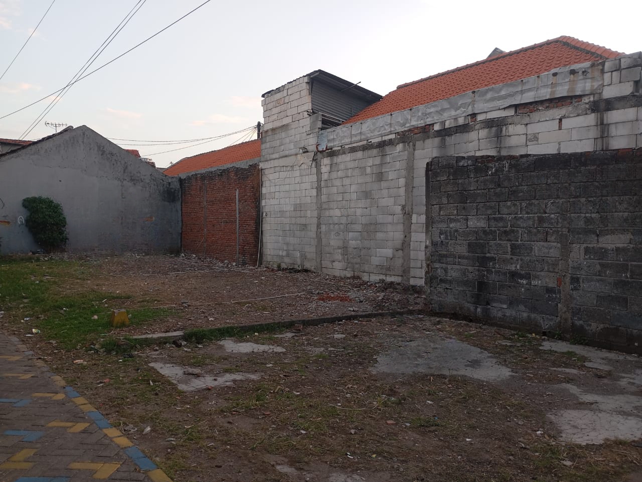 Dijual Cepat Kavling Tanah Lokasi Strategis Siwalankerto Surabaya Selatan Dekat UK Petra - Image 1