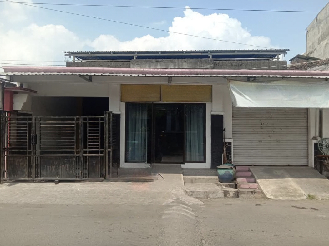 Dijual Rumah Usaha Siap Pakai di Bibis Tama Surabaya Barat - Image 1