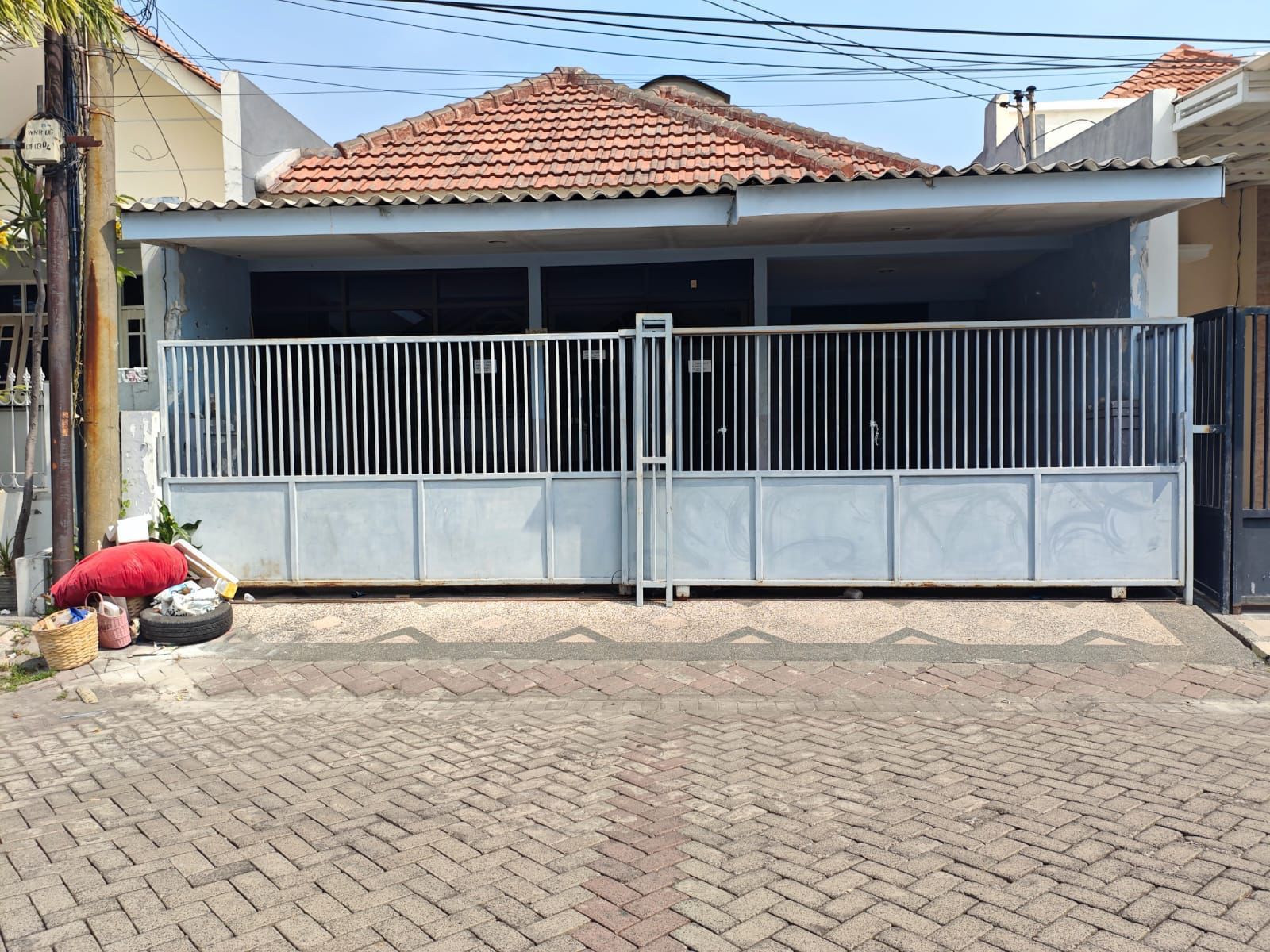 Dijual Murah Dibawah Appraisal Bank Rumah Nirwana Eksekutif Surabaya Selatan - Image 1