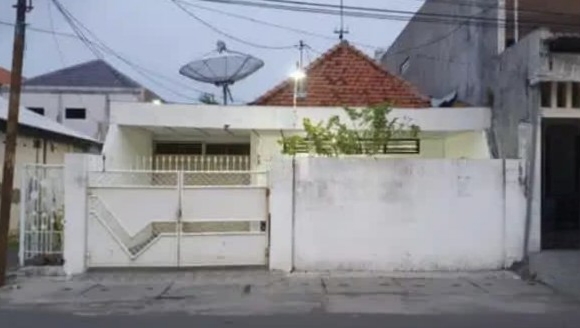 Dijual Rumah Strategis Lokasi Pucang Sewu Surabaya Timur - Image 1