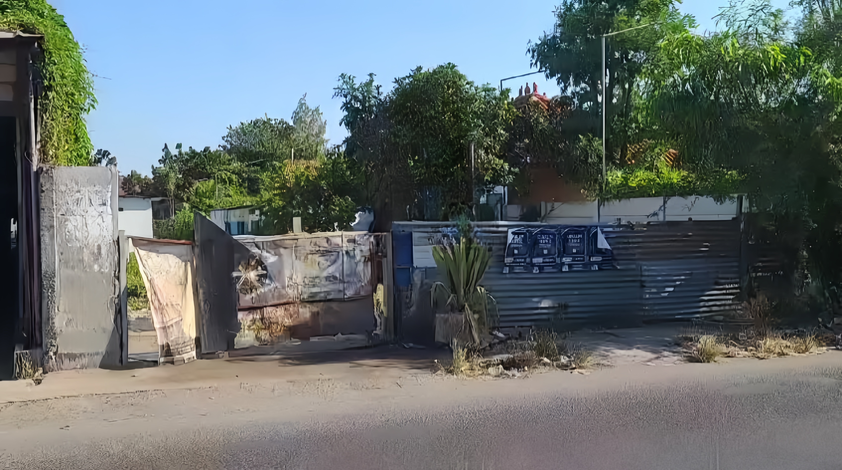 Dijual Tanah Strategis Raya Balas Klumprik Surabaya Barat - Image 1