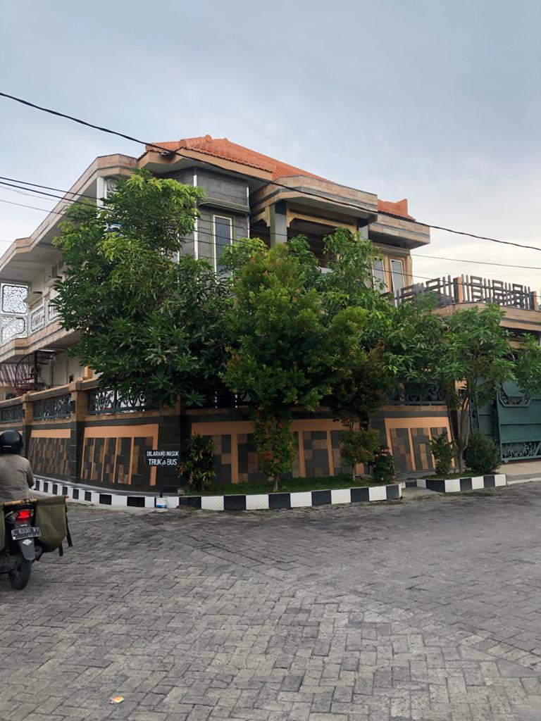 Dijual Rumah Hook Mewah di Pondok Maritim Indah Surabaya Barat - Thumbnail 2