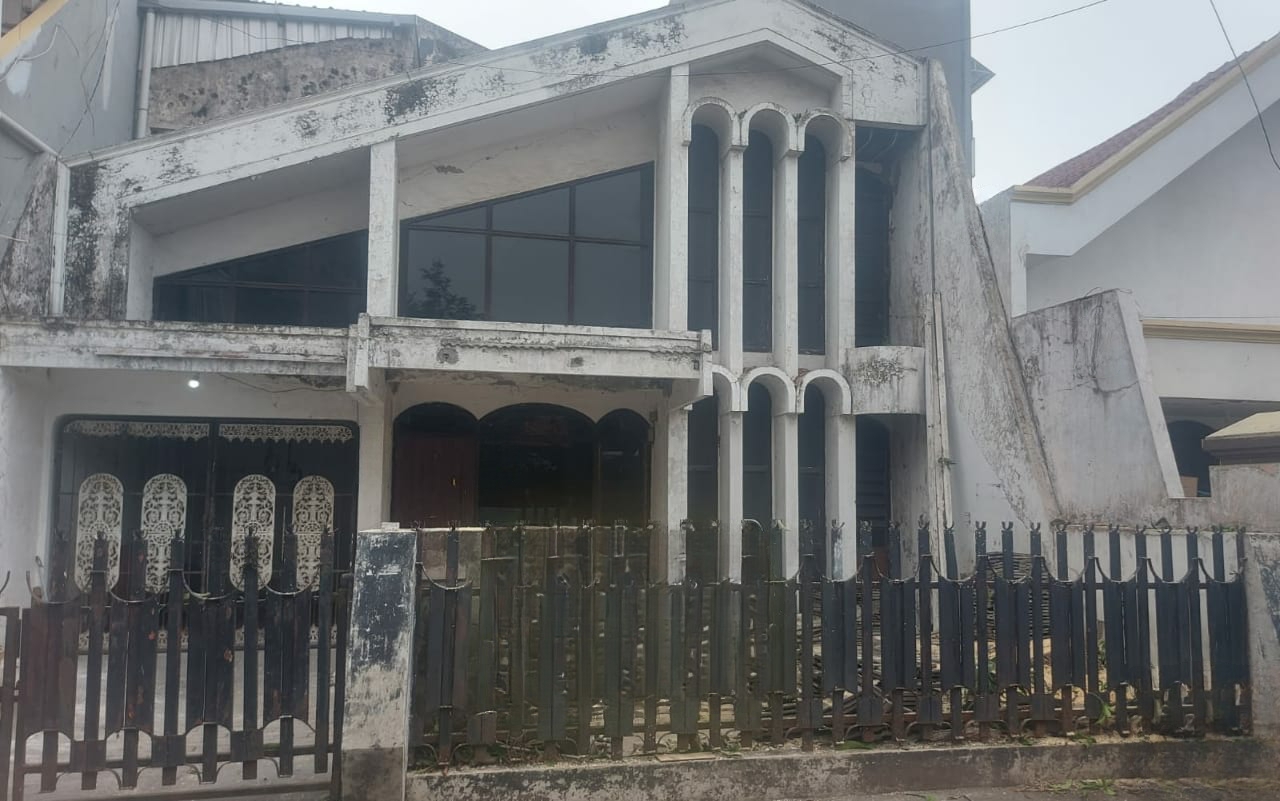 Dijual Rumah Strategis di Dukuh Kupang Surabaya Barat - Image 1