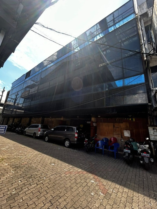Jual/Sewa 7 Ruko Berjejer di Kedungdoro Surabaya Pusat - Image 1