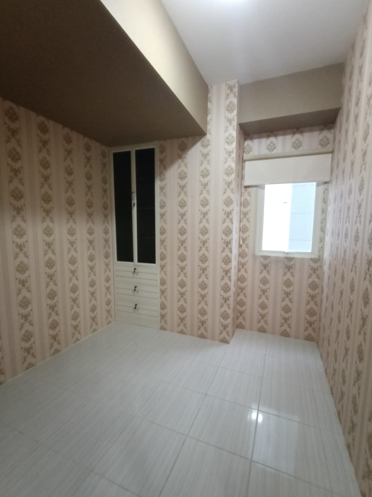 Apartemen Puncak Dharmahusada 3 BR Siap Huni Murah Strategis Full Furnish - Thumbnail 3