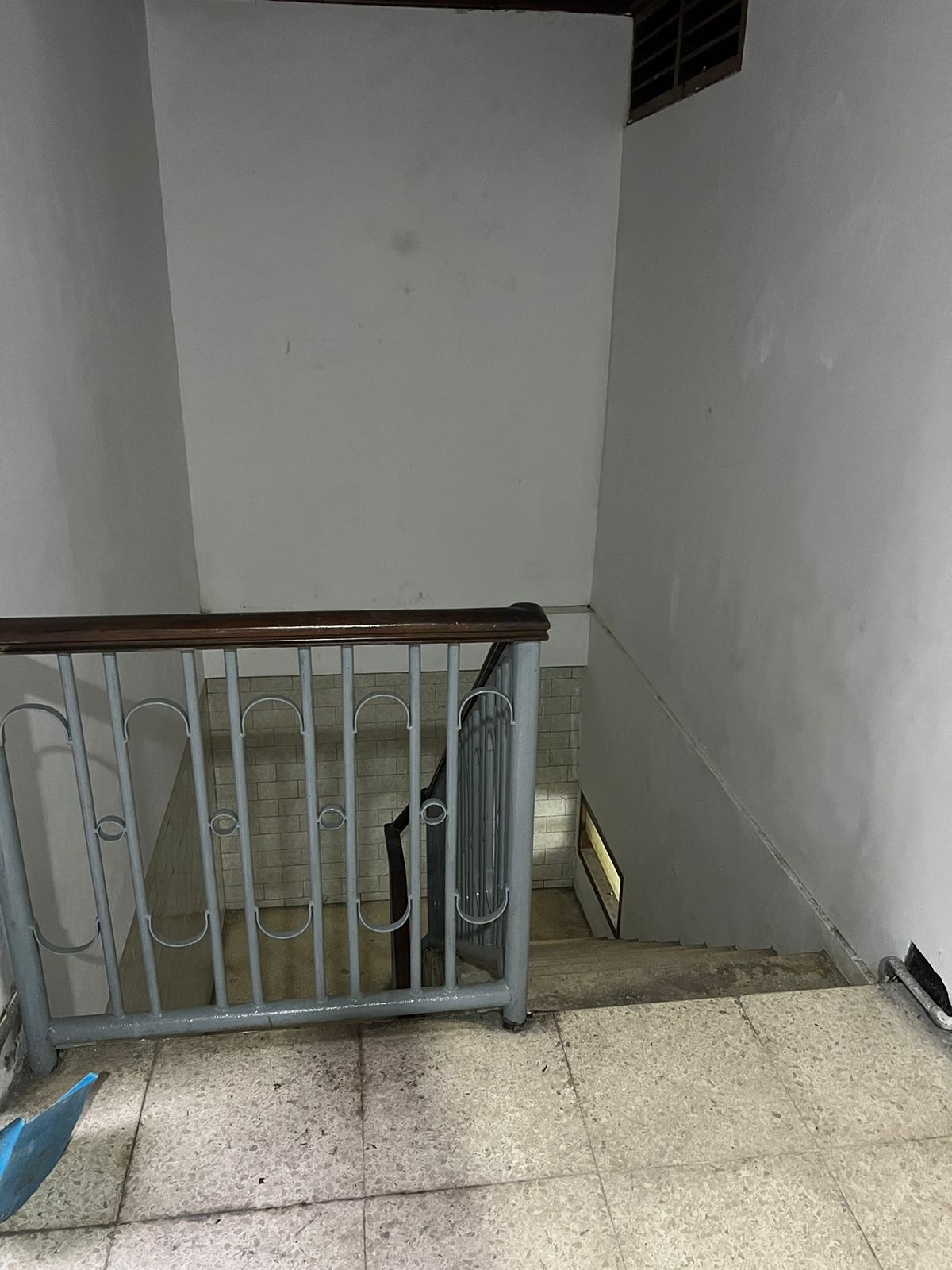 Disewakan Ruko Nol Jalan Raya Lokasi Strategis Ngagel Jaya Utara Surabaya Murah - Thumbnail 2