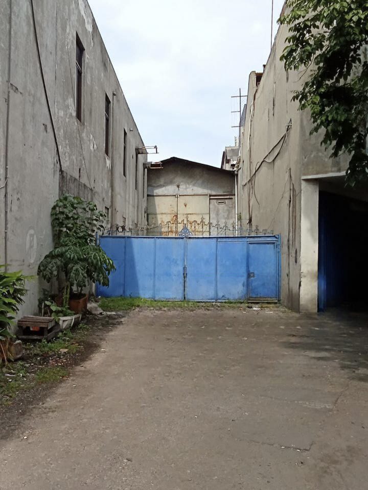 Sewa Gudang 700 m² Lokasi Strategis di Tanjung Batu Surabaya Utara - Image 1