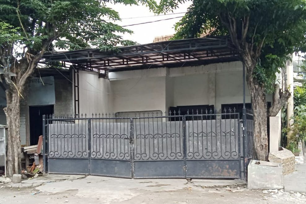 Dijual Rumah Ideal Luas dan Fasilitas Lengkap di Kenjeran Surabaya Utara - Image 1
