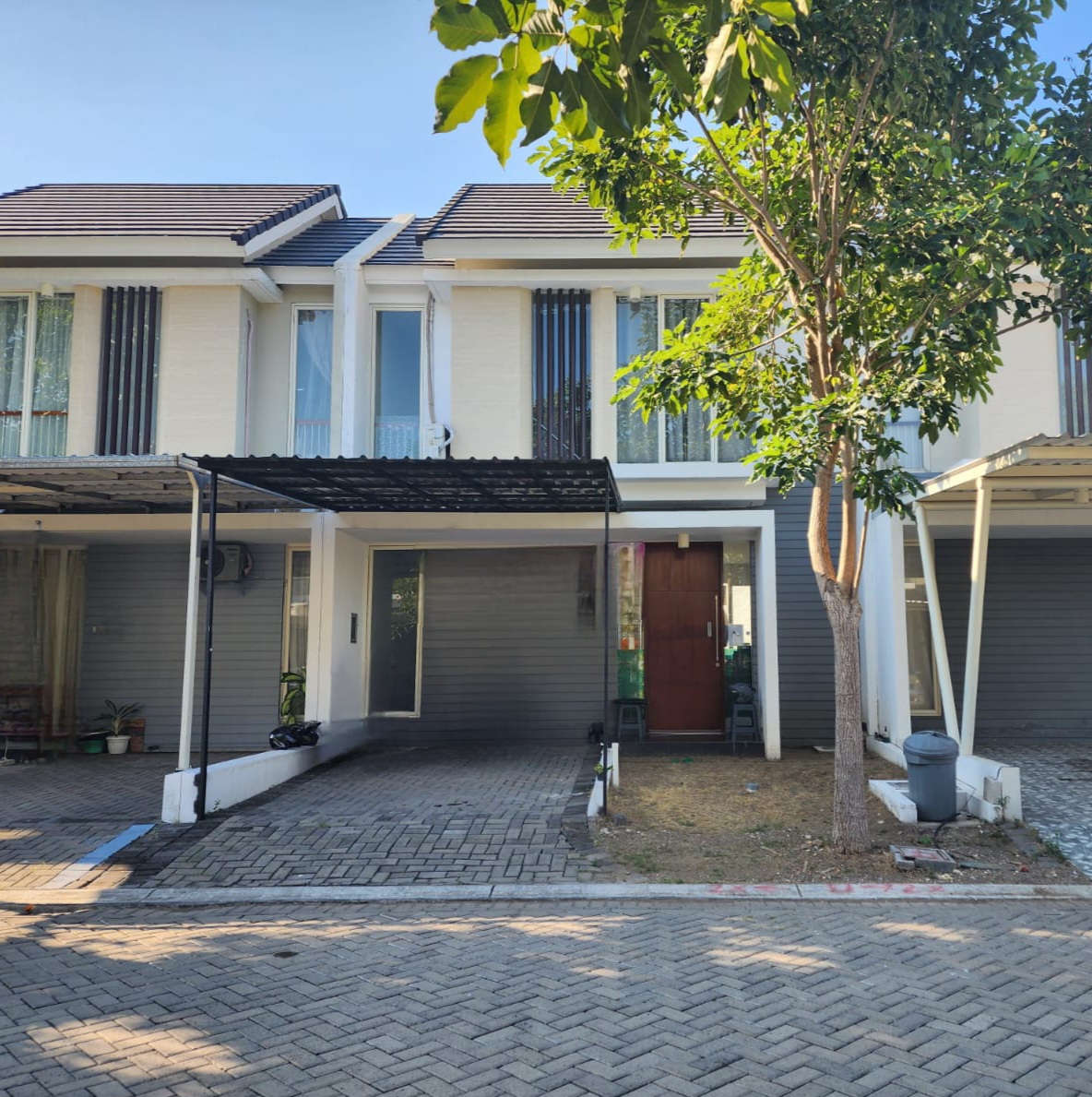 Dijual Rumah Dekat Danau Siap Huni di Northwest Park Citraland Surabaya Barat - Image 1