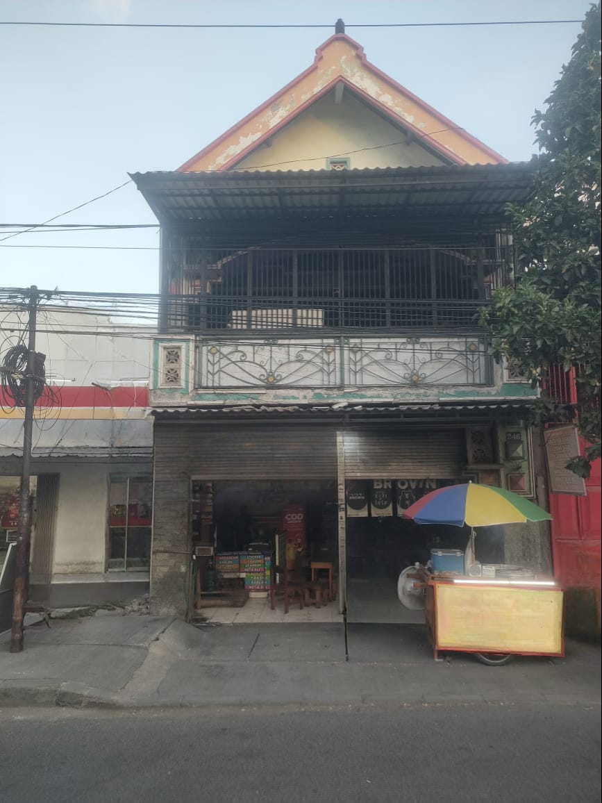 Dijual Rumah Usaha Lokasi Strategis Raya Kedung Cowek Surabaya Utara - Image 1