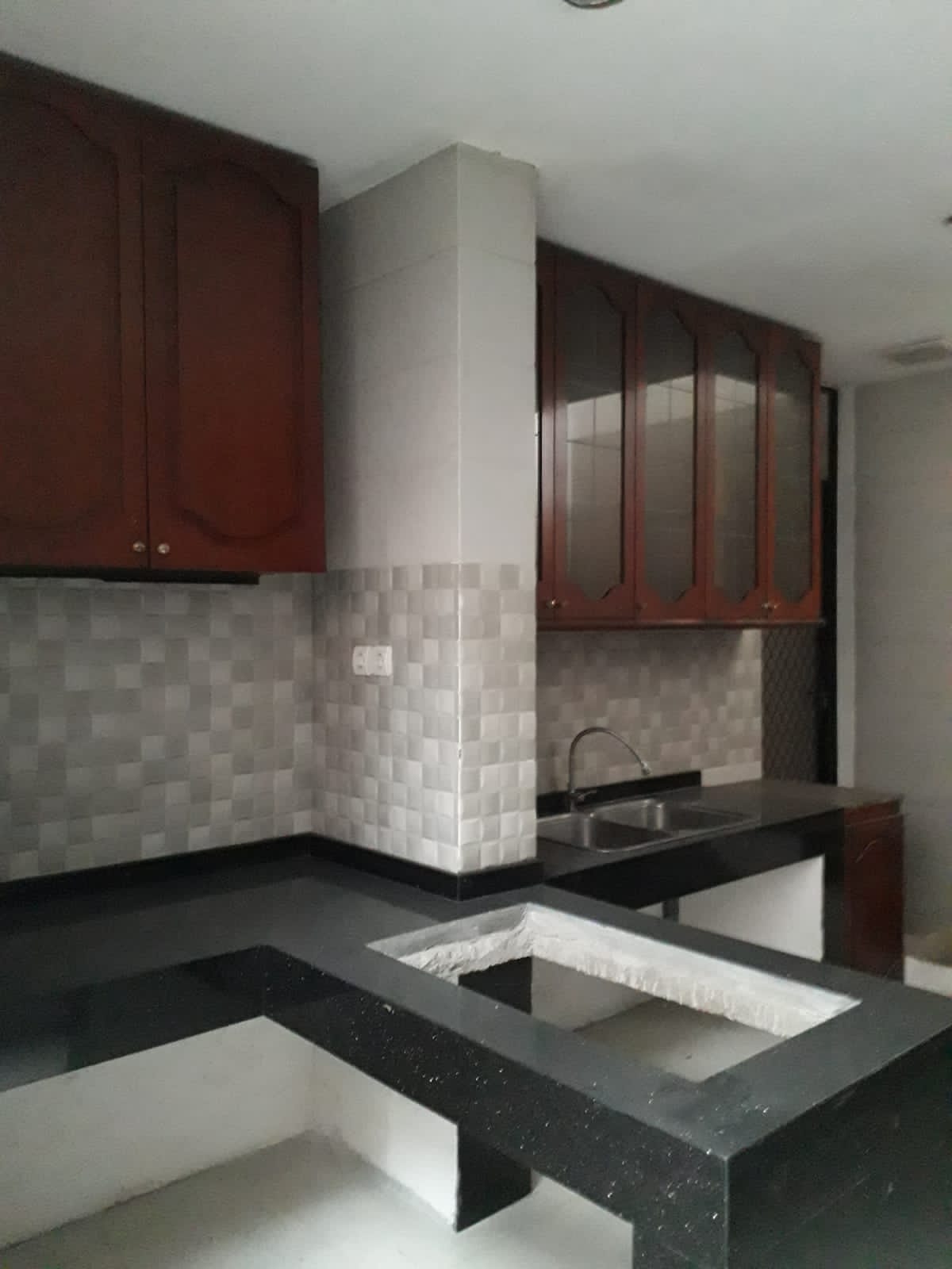 Dijual Rumah Lokasi Surabaya Timur - Thumbnail 4
