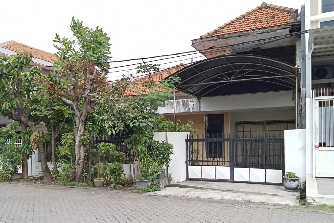 Dijual Rumah Nyaman Siap Pakai di Manyar Tirtomoyo Surabaya Timur - Image 1