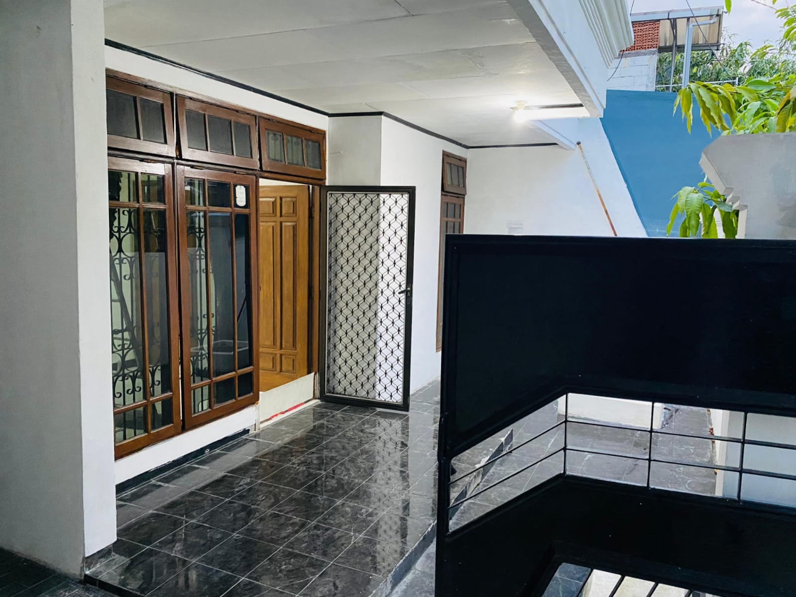 Dijual Murah Rumah Lokasi Strategis di Rungkut Mapan Surabaya Timur - Image 1