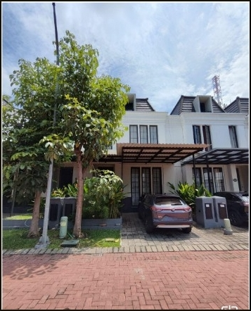Disewakan Rumah Minimalis American Style 2 Lantai di Dian Istana Surabaya Barat - Image 1