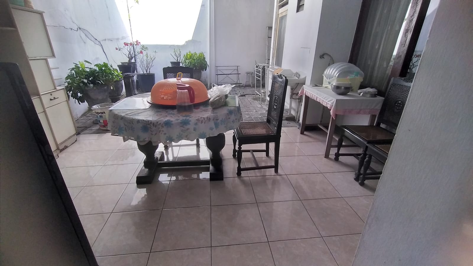 Dijual Rumah Lokasi Eksklusif Harga Menarik di Darmo Permai Selatan Surabaya Barat - Thumbnail 2