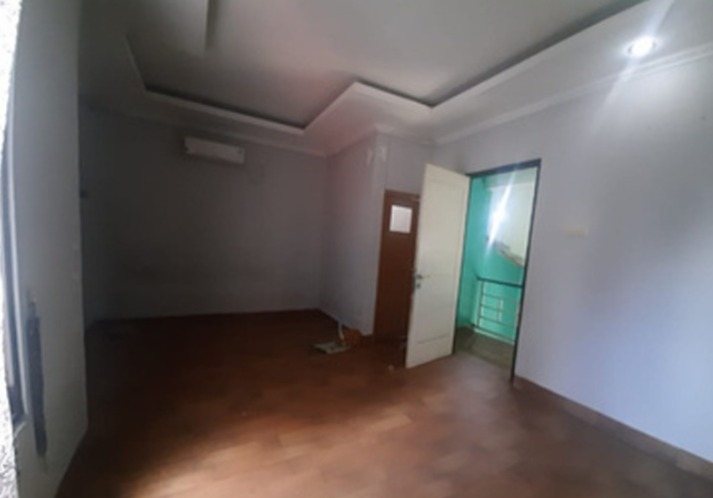 Dijual Lelang Rumah Strategis di Raya Mukthar Sawangan Depok Harga Kompetitif - Thumbnail 3