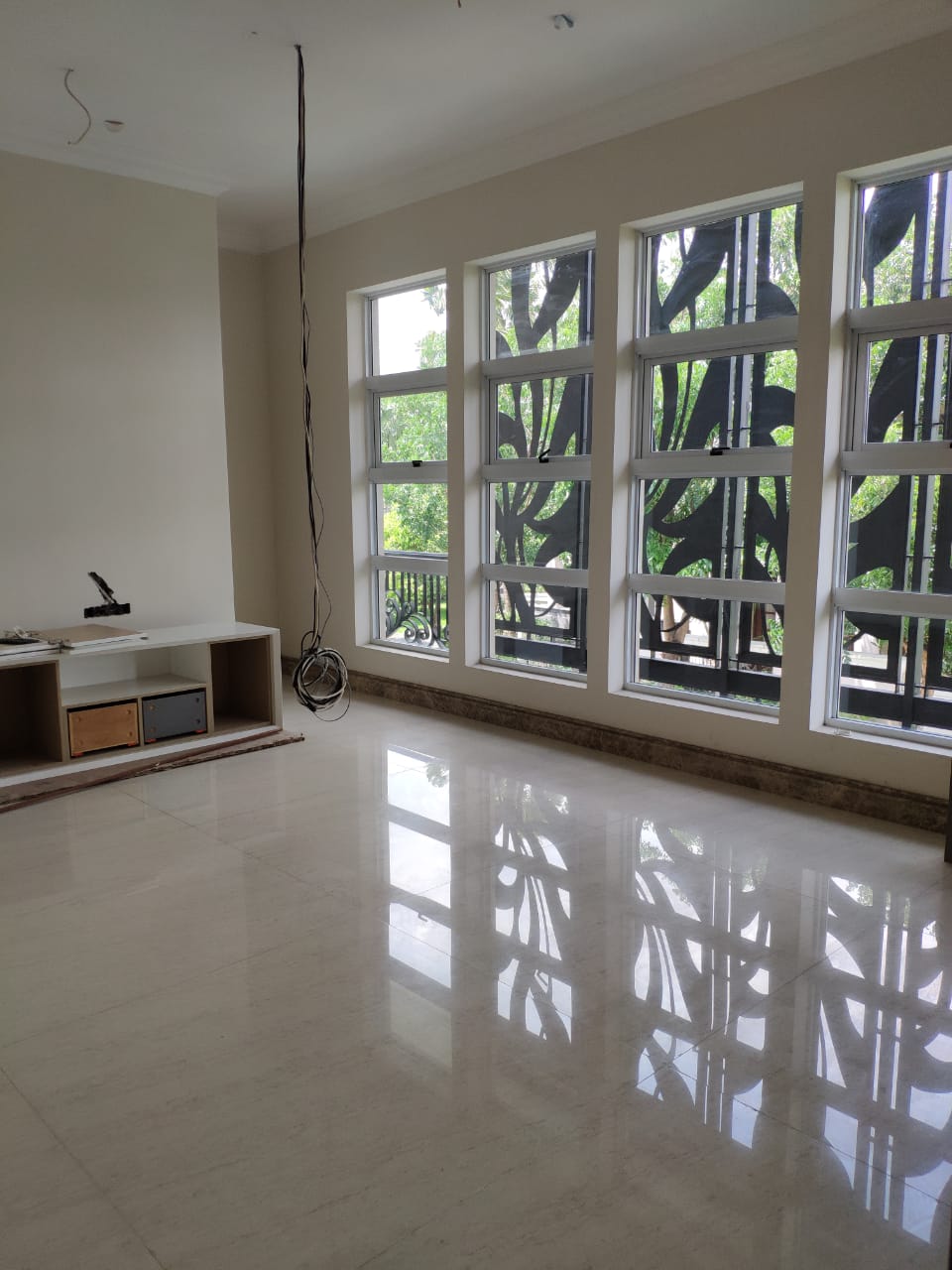 Jual Rumah Mewah Eksklusif Di Graha Famili Surabaya Barat - Thumbnail 4
