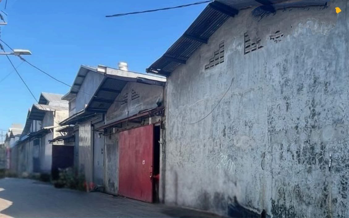 Dijual Lelang Gudang dengan Akses Mudah di Kedinding Tengah Jaya Surabaya Utara - Image 1