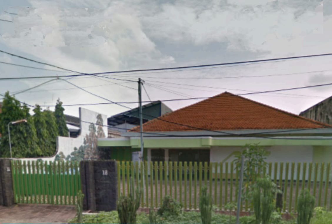 Dijual Lelang Rumah Luas dan Lega di Jalan kedondong Tegalsari Surabaya Pusat - Image 1