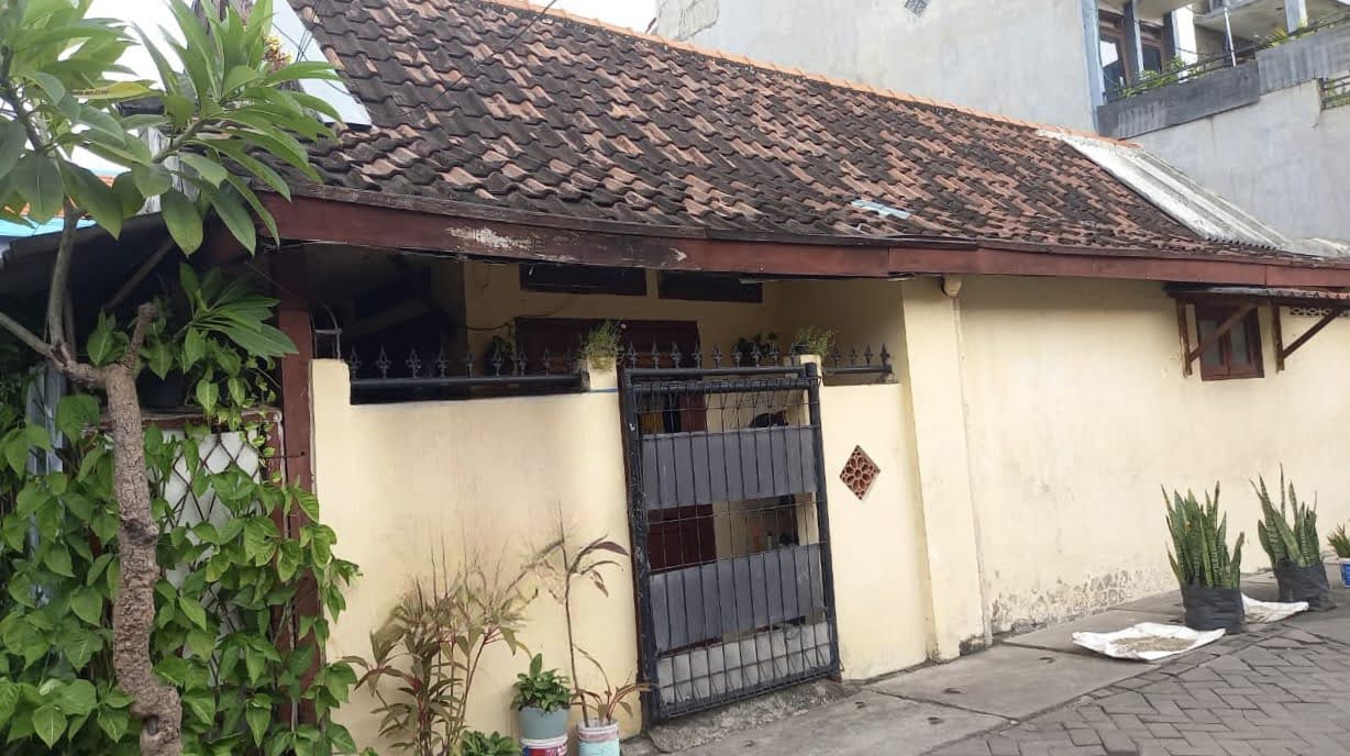 Dijual Cepat Rumah Lokasi Gubeng Jaya Surabaya - Image 1