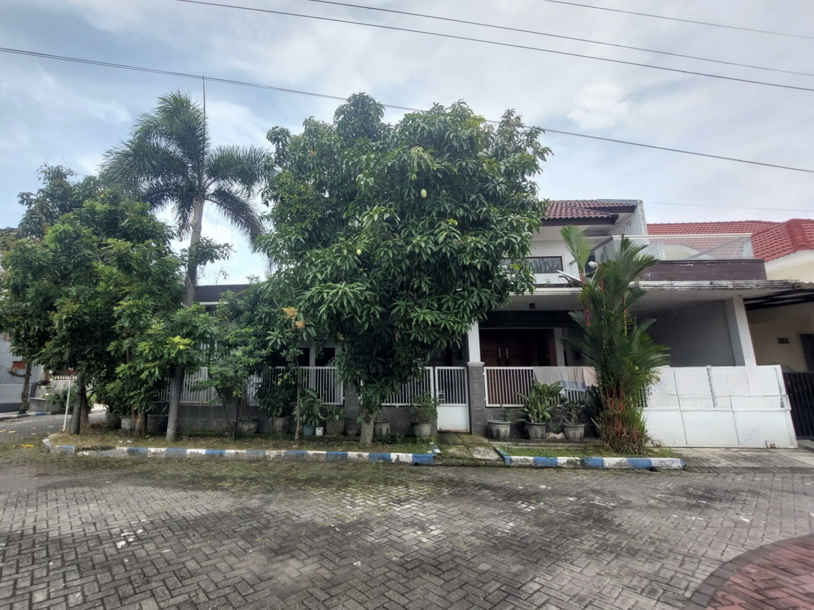 Dijual Rumah Terawat Strategis di Juanda Regency Sidoarjo - Image 1
