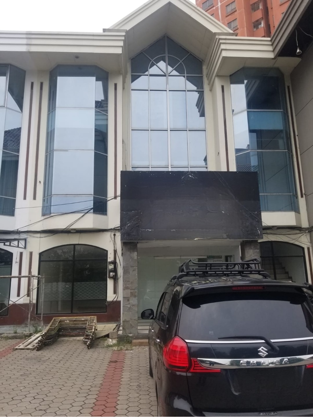 Dijual / Disewakan Ruko Strategis di Apartemen Beverly Hill Surabaya Barat - Image 1