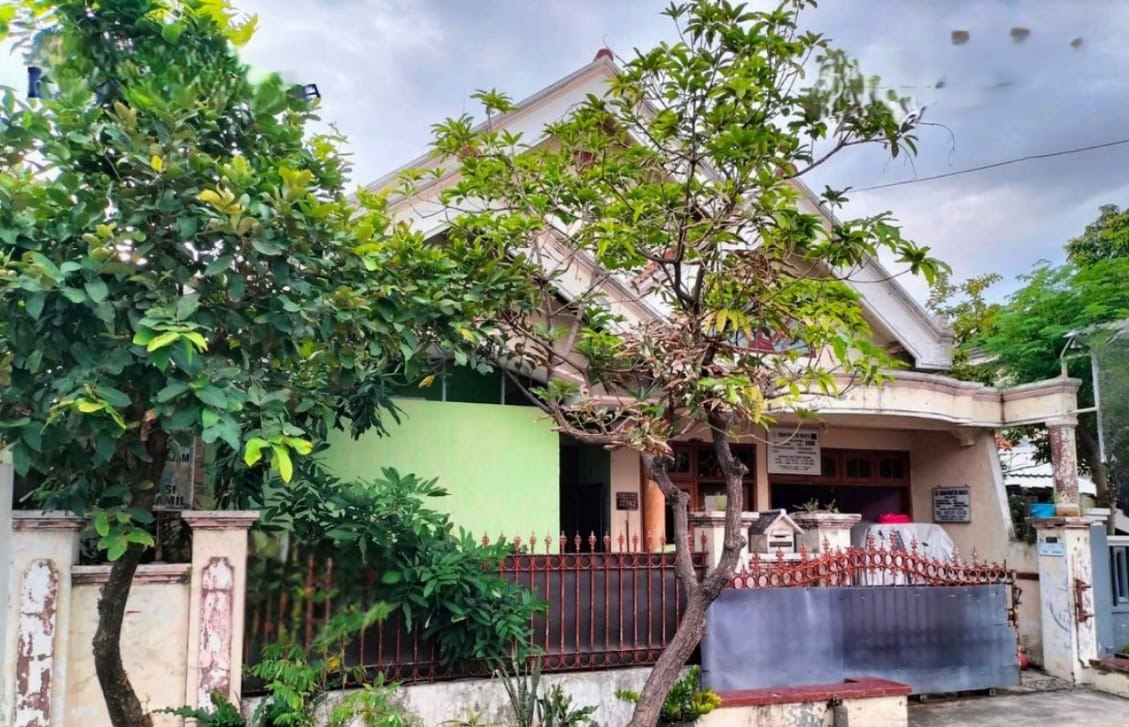 Dijual Lelang Rumah Asri dan Tenang di Medayu Utara Surabaya Timur - Image 1