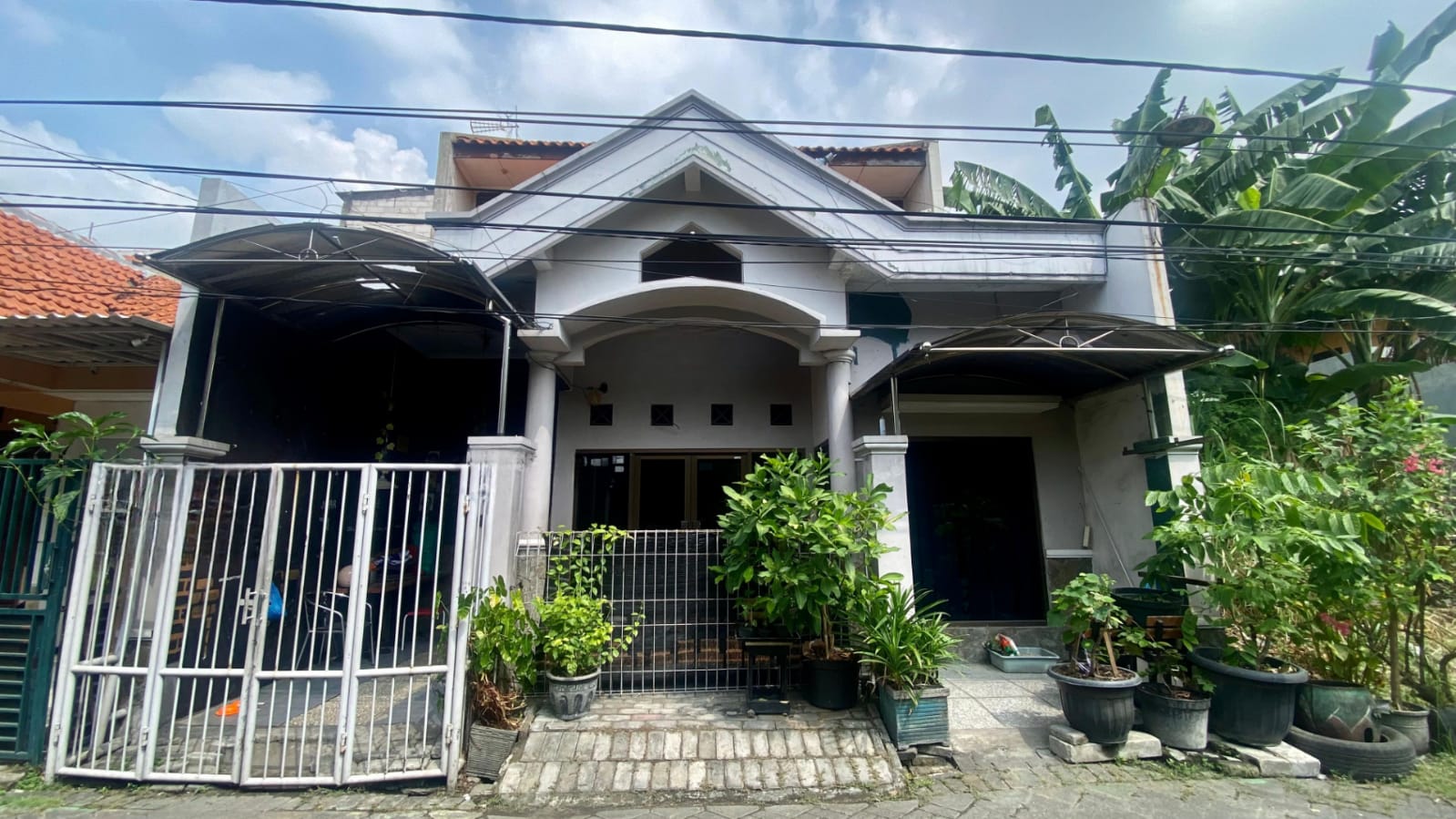 Dijual Rumah di Jambangan Indah Surabaya Selatan Akses Mudah dan Nyaman - Image 1