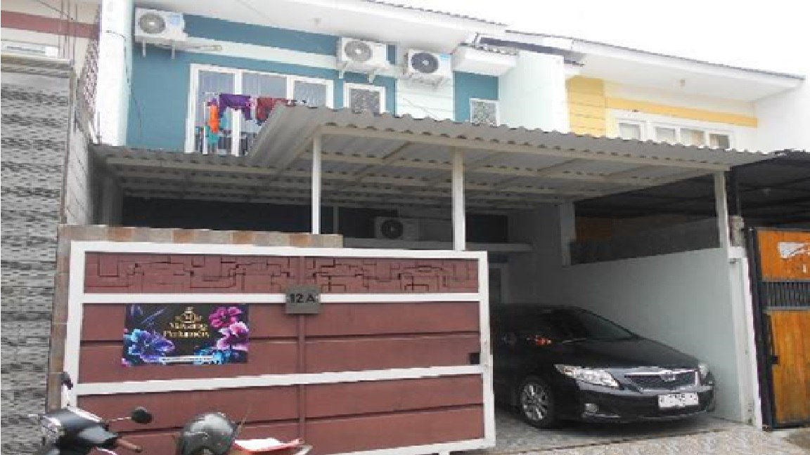 Dijual Lelang Rumah Minimalis Nyaman di Green Mansion Regency Surabaya Barat - Image 1