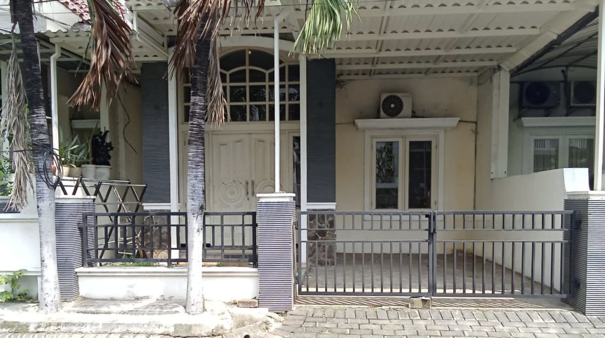 Disewakan Rumah Bagus dengan 2 Kamar di Graha Kebonsari Elveka Surabaya Selatan - Image 1