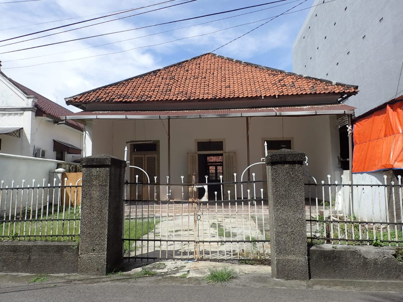 Dijual Cepat Rumah Lokasi Strategis Kalisari Surabaya Pusat - Image 1