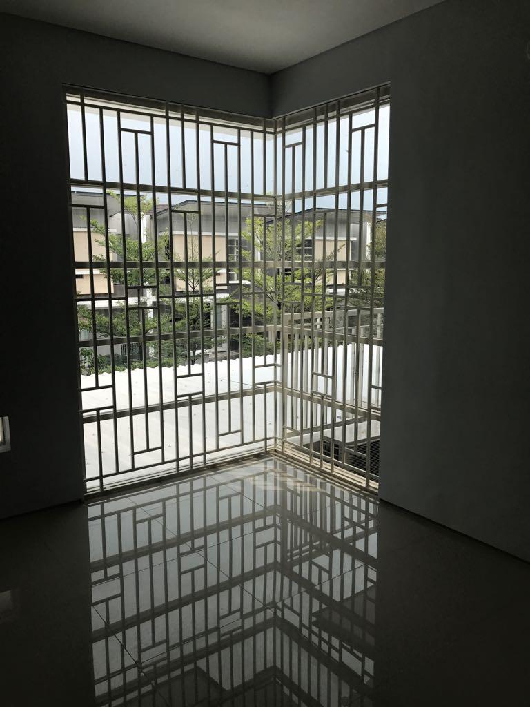 Jual Rumah 2 Lantai Siap Huni Royal Park Residence Surabaya Timur - Thumbnail 2