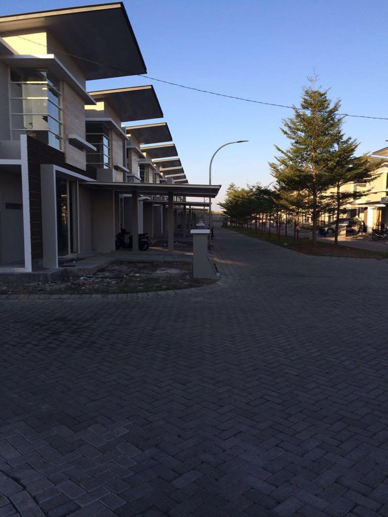 Jual Rumah 2 Lantai Siap Huni Royal Park Residence Surabaya Timur - Image 1