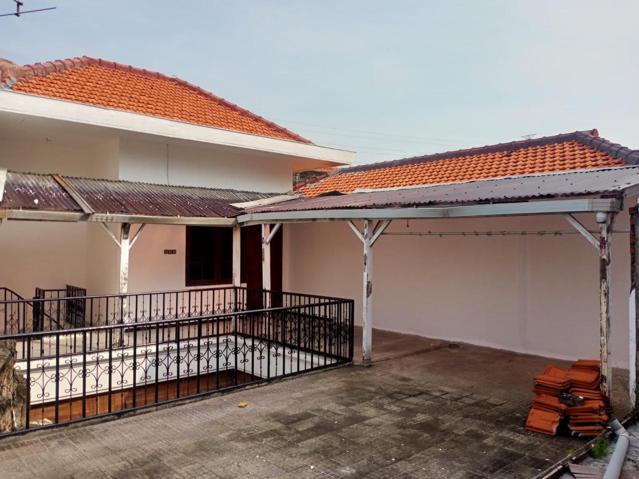 Dijual Rumah Mewah dan Luas di Kertajaya Indah Surabaya Timur - Thumbnail 2