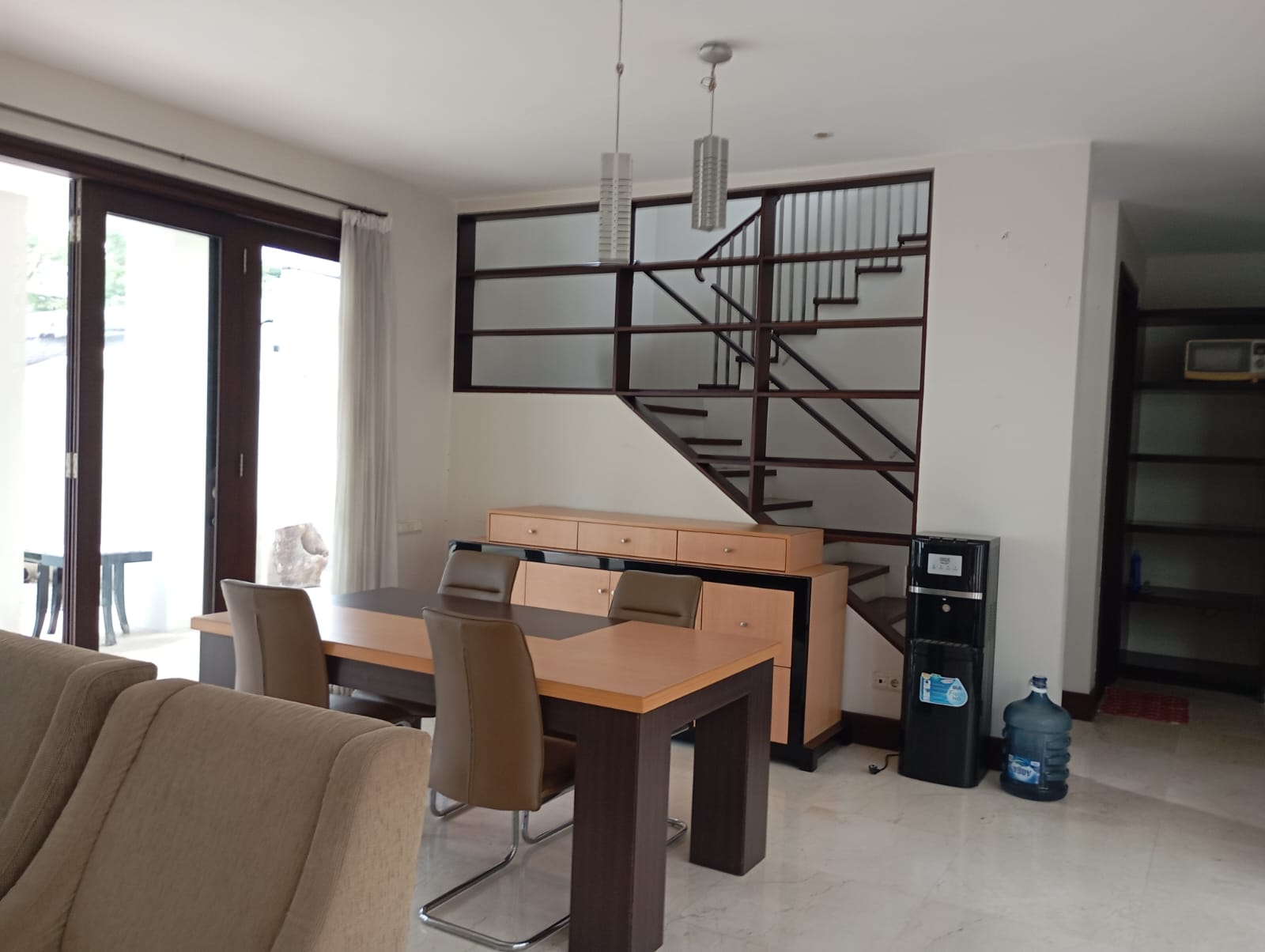 Dijual Rumah Mewah Akses Mudah di Isen International Living Surabaya Barat - Thumbnail 2