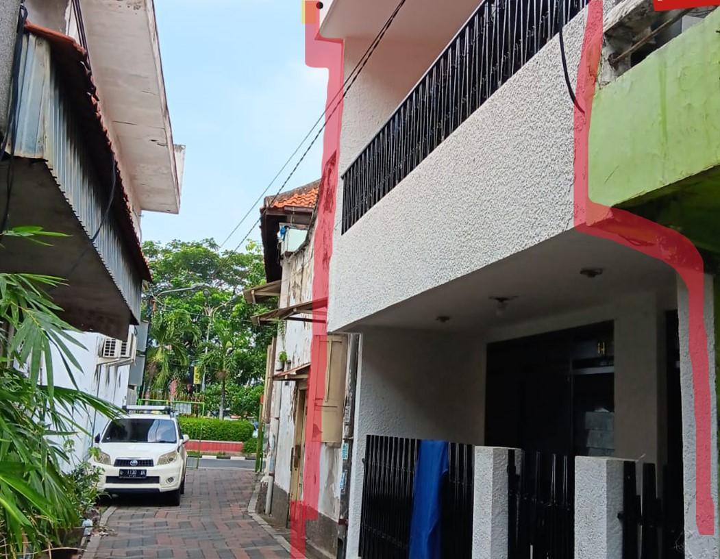 Dijual Rumah Lelang Siap Huni Dekat BG Juction Mall Surabaya Pusat - Image 1