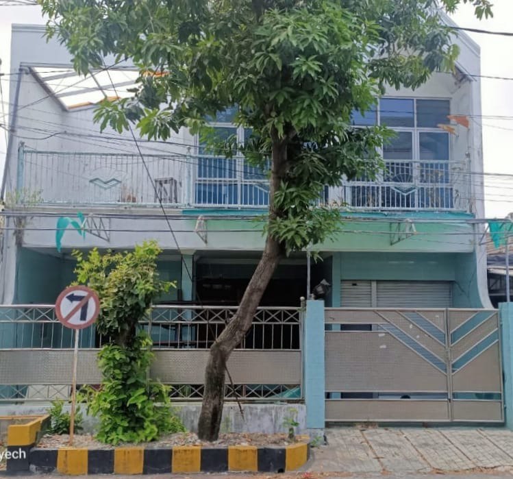 Dijual Lelang Rumah Lokasi Strategis Darmo Indah Selatan Surabaya Barat - Image 1