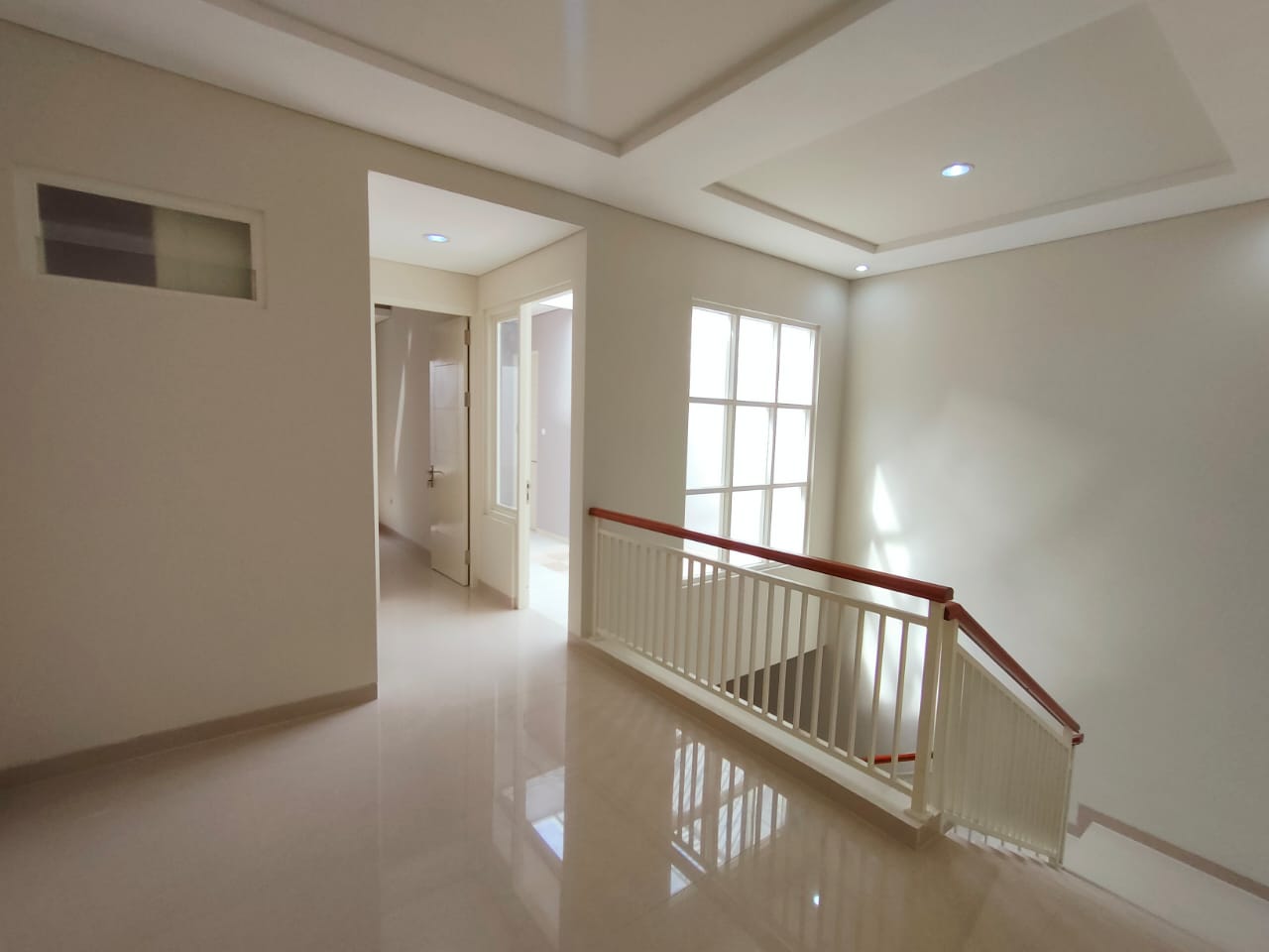 Jual Rumah Baru Minimalis Lokasi Manyar Tirtoyoso Surabaya Timur - Thumbnail 4