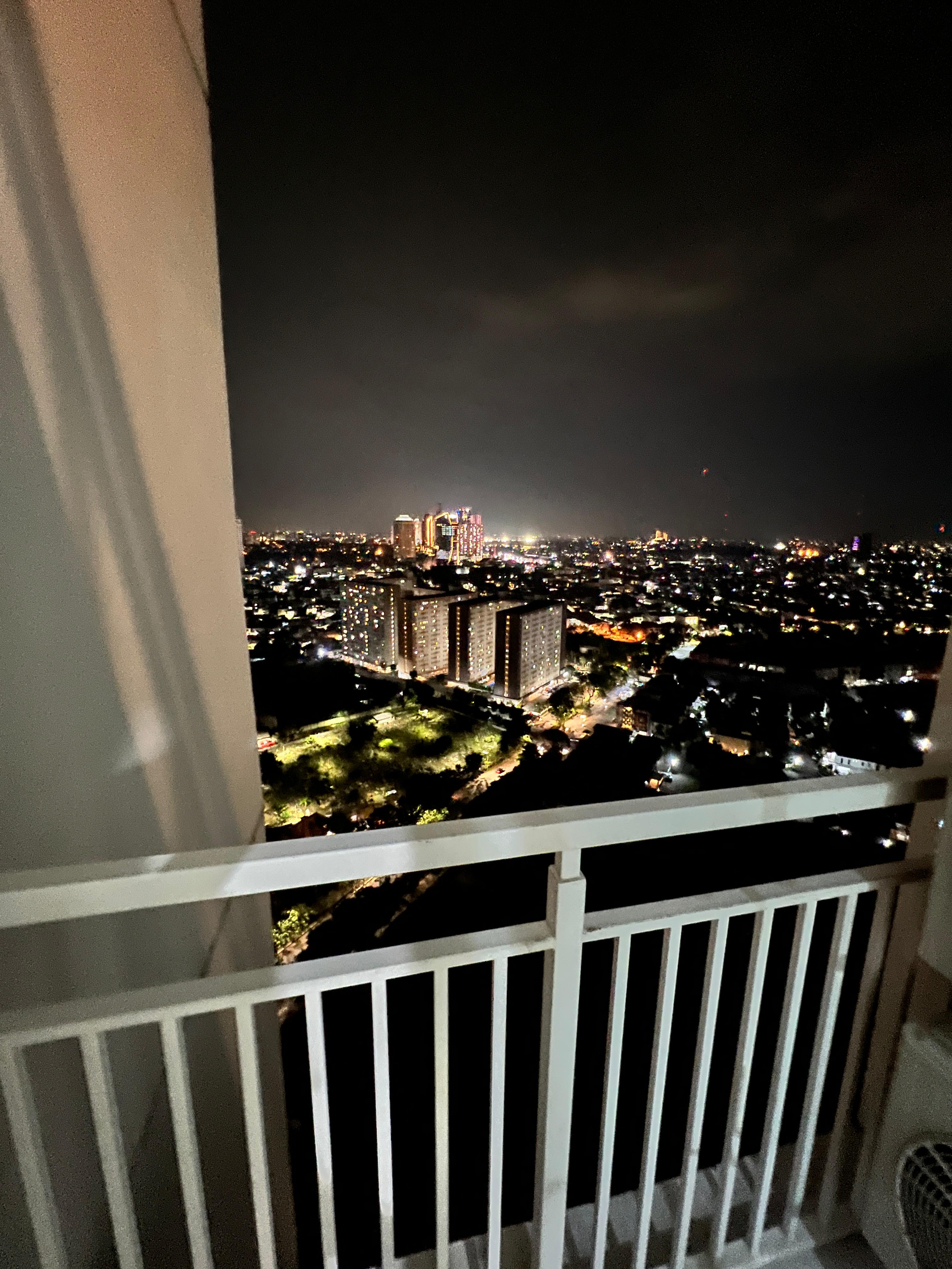 Jual/Sewa Apartemen Avenue88 Tipe 2 Bedroom Strategis Surabaya Barat - Image 1