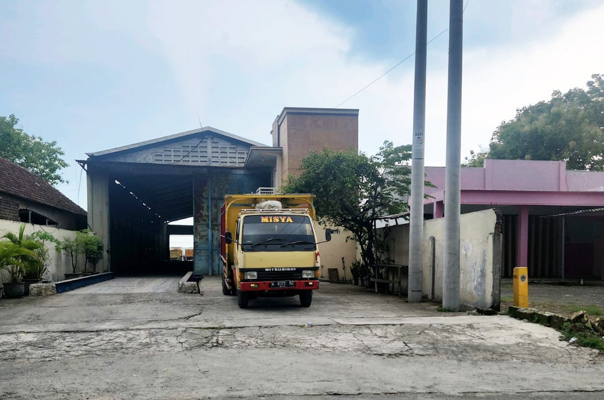 Dijual Lelang Gudang Luas Dekat Tol Belahanrejo di Kedamean Gresik - Image 1